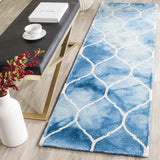 Safavieh Dip Dye 2'-3" x 8'-0" Rug in Blue / Ivory
