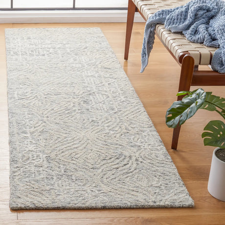 Safavieh Metro 2'-3" x 8'-0" Rug in Grey / Ivory