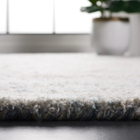 Safavieh Abstract 4'-0" x 6'-0" Rug in Beige / Blue