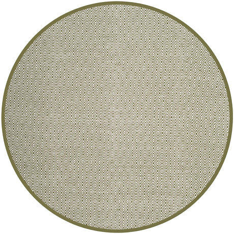 Safavieh Montauk 6'-0" x 6'-0" Rug in Ivory / Green