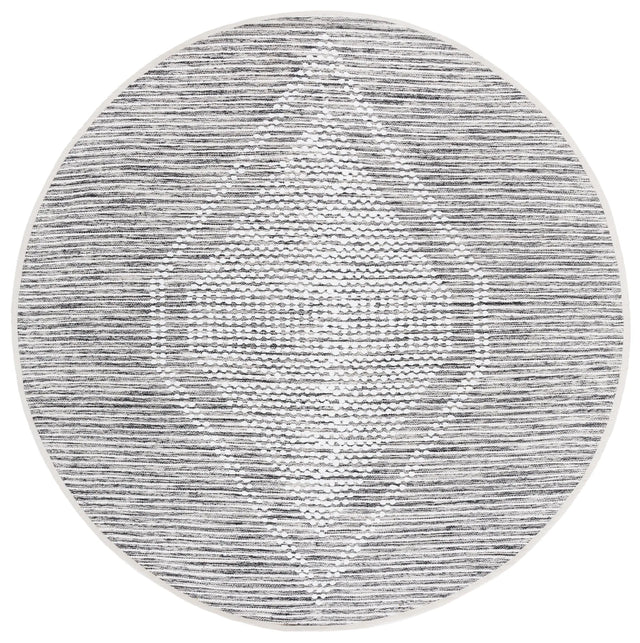 Safavieh Montauk 6'-0" x 6'-0" Rug in Black / Ivory