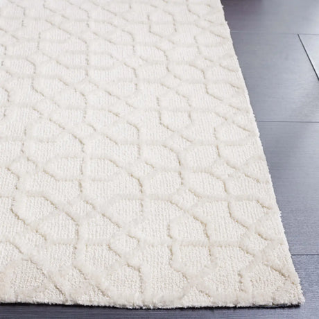 Safavieh Audrey 4'-0" x 6'-0" Rug in Ivory