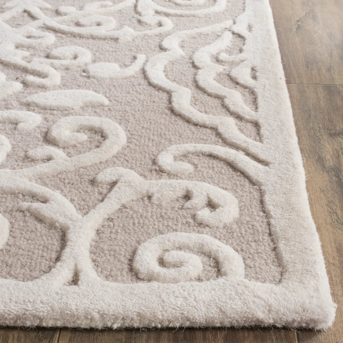 Safavieh Martha Stewart 5'-0" x 8'-0" Rug in Fledgling