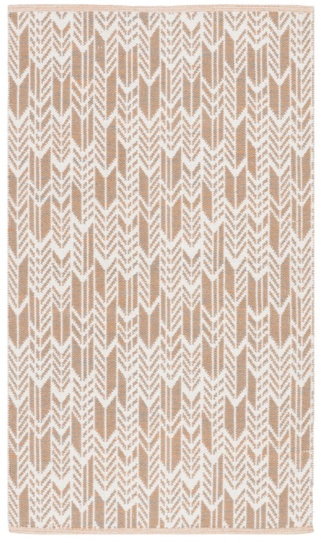 Safavieh Montauk 3'-0" x 5'-0" Rug in Orange / Ivory
