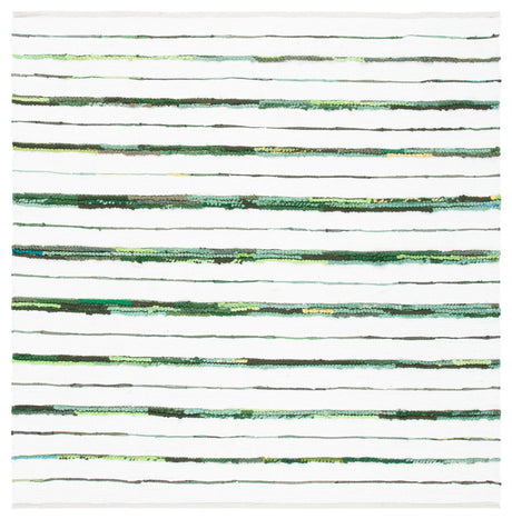 Safavieh Montauk 6'-0" x 6'-0" Rug in Green / Ivory