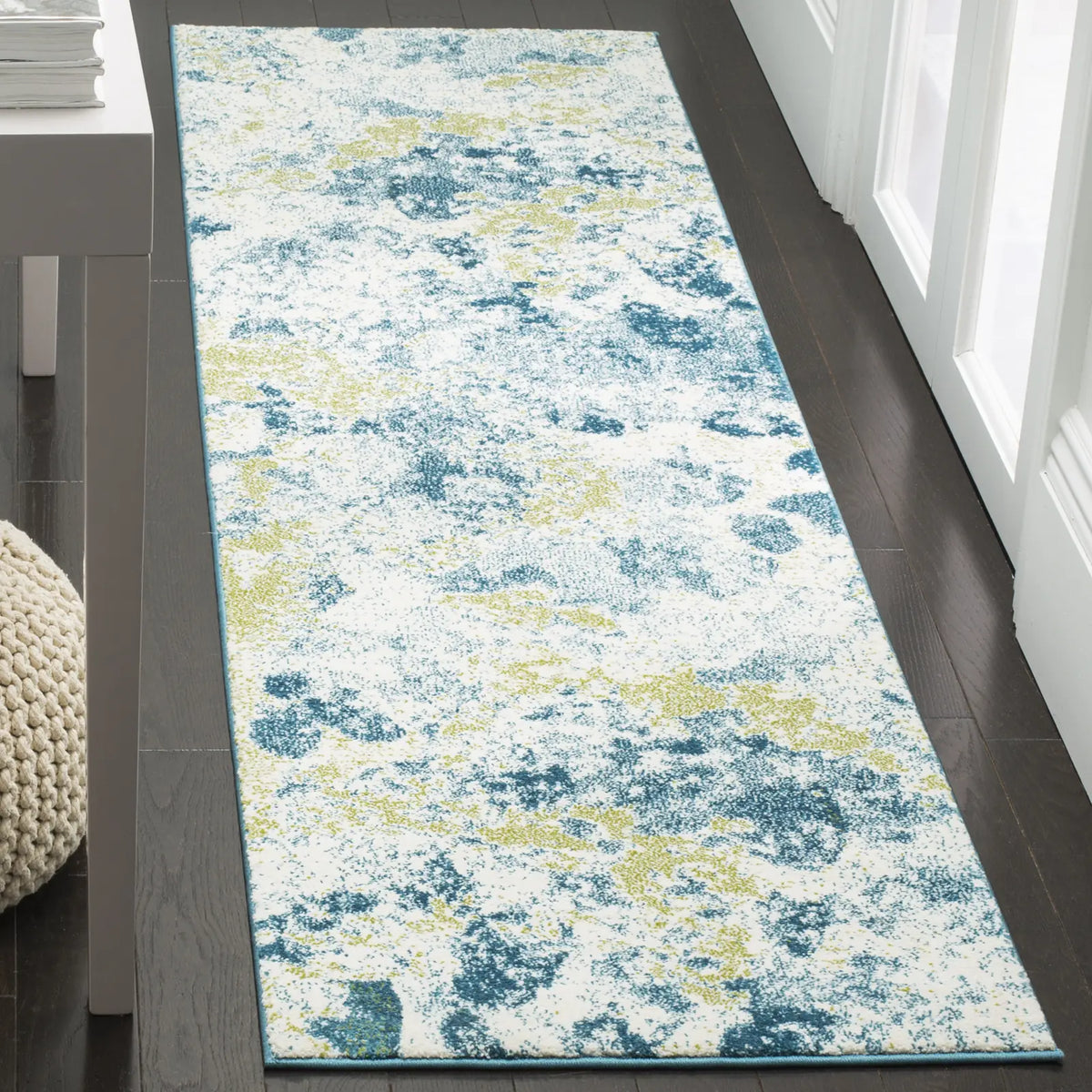 Safavieh Watercolor 2'-3" x 10'-0" Rug in Ivory / Light Blue