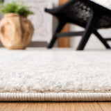 Safavieh Tulum 4'-0" x 6'-0" Rug in Ivory / Light Grey
