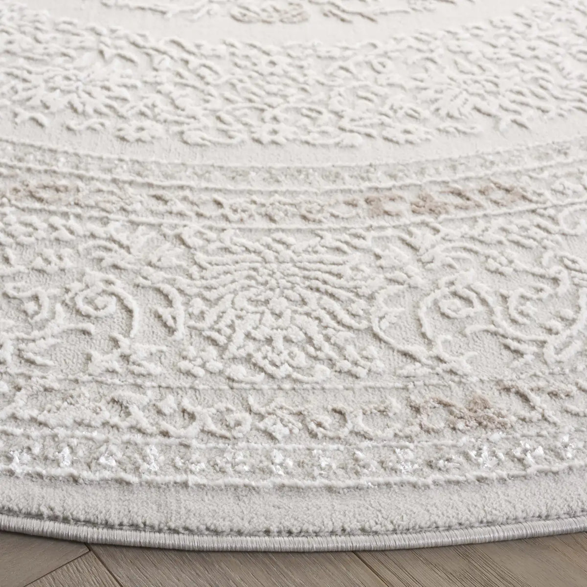 Safavieh Hanna 6'-7" x 6'-7" Rug in Taupe / Ivory