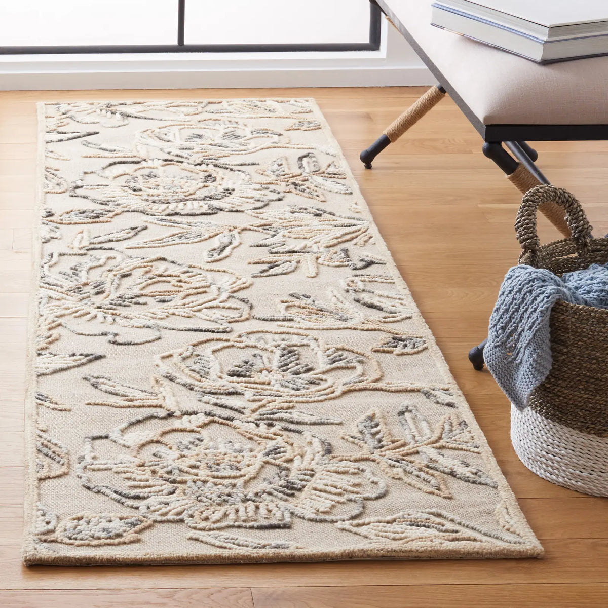 Safavieh Trace 2'-3" x 8'-0" Rug in Beige / Grey