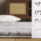 Safavieh Luna 4'-5" x 6'-5" Rug in Grey / Ivory