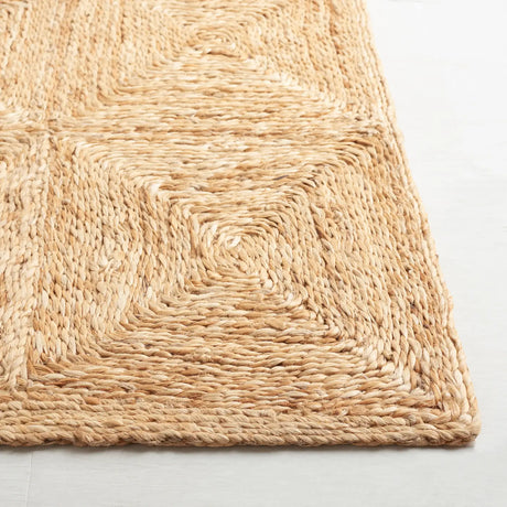 Safavieh Natural Fiber 4'-0" x 6'-0" Rug in Natural