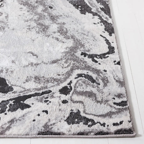 Safavieh Amelia 4'-5" x 6'-5" Rug in Charcoal / Grey