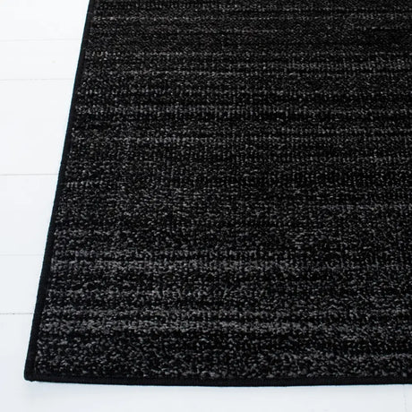 Safavieh Adirondack 5'-1" x 7'-6" Rug in Black / Ivory