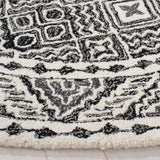 Safavieh Micro-Loop 5'-0" x 5'-0" Rug in Black / Ivory