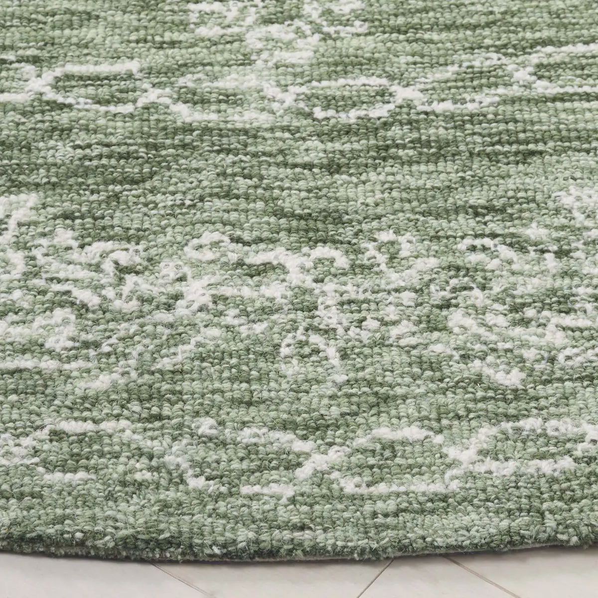 Safavieh Metro 5'-0" x 5'-0" Rug in Green / Ivory