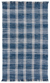 Safavieh Montauk 4'-0" x 6'-0" Rug in Blue / Beige