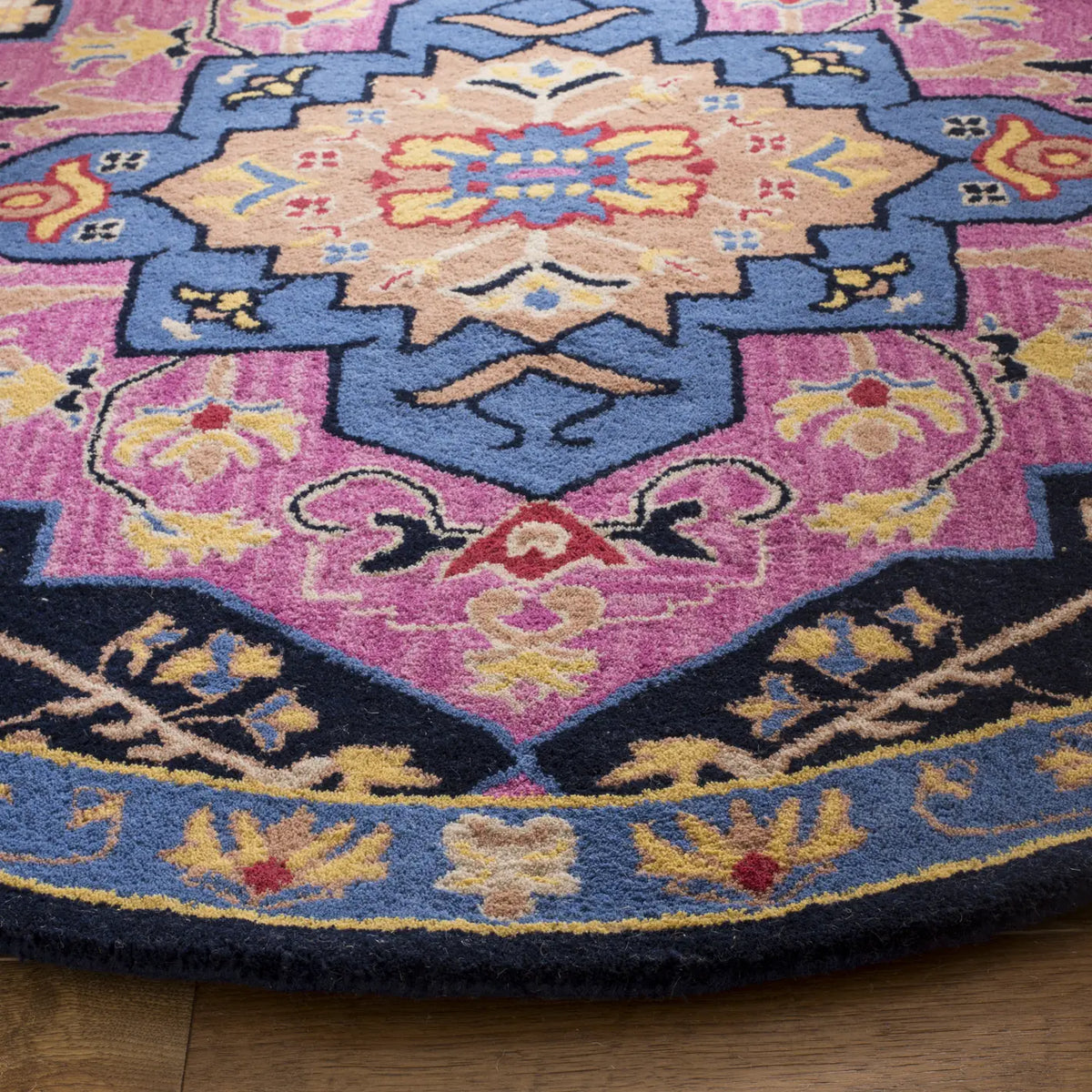 Safavieh Bellagio 5'-0" x 5'-0" Rug in Pink / Multi
