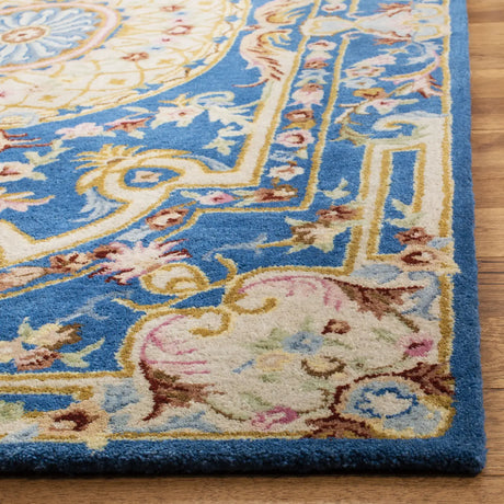 Safavieh Savonnerie 5'-0" x 8'-0" Rug in Blue / Ivory