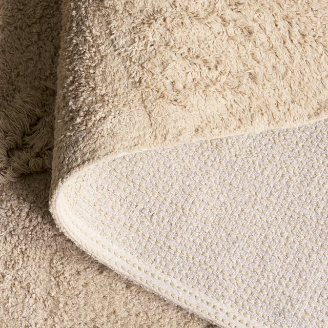 Safavieh Easy Care 4'-0" x 6'-0" Rug in Beige