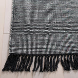 Safavieh Montauk 4'-0" x 6'-0" Rug in Light Green / Black