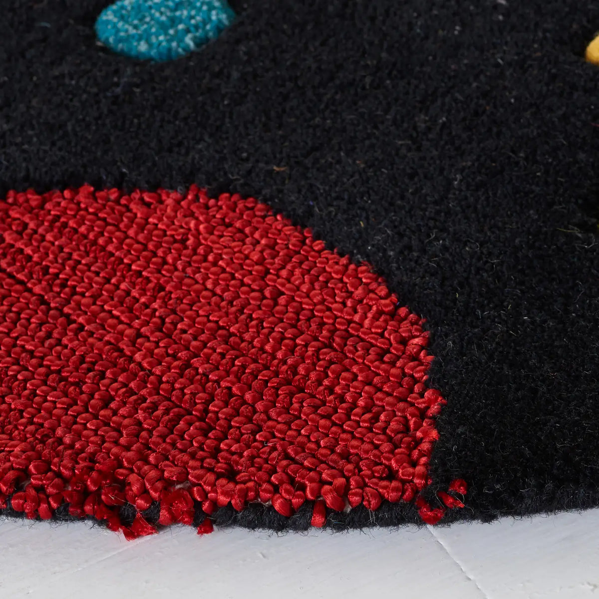 Safavieh Soho 6'-0" x 6'-0" Rug in Black / Multi