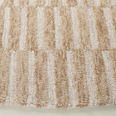 Safavieh Ebony 6'-0" x 6'-0" Rug in Beige / Brown