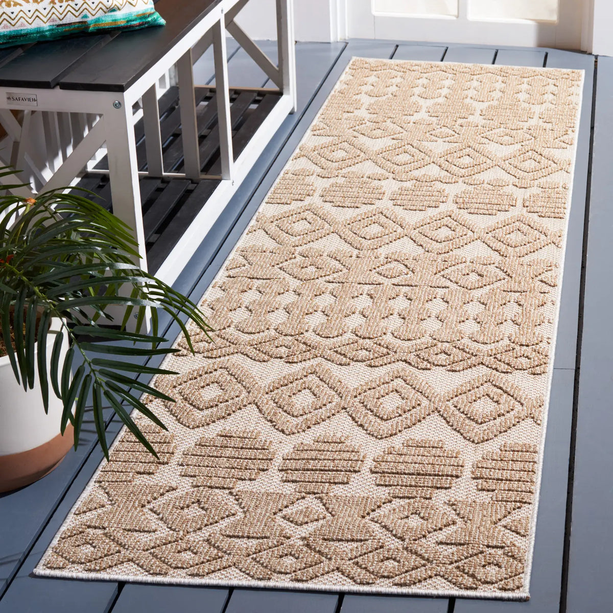 Safavieh Global 2'-2" x 8'-0" Rug in Beige / Brown