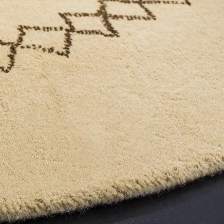 Safavieh Himalaya 6'-0" x 6'-0" Rug in Beige / Multi