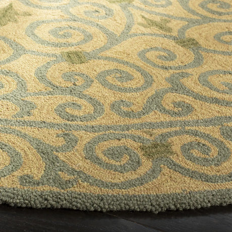 Safavieh Chelsea 5'-6" x 5'-6" Rug in Yellow / Light Green