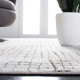 Safavieh Orchard 4'-5" x 6'-5" Rug in Grey / Light Grey