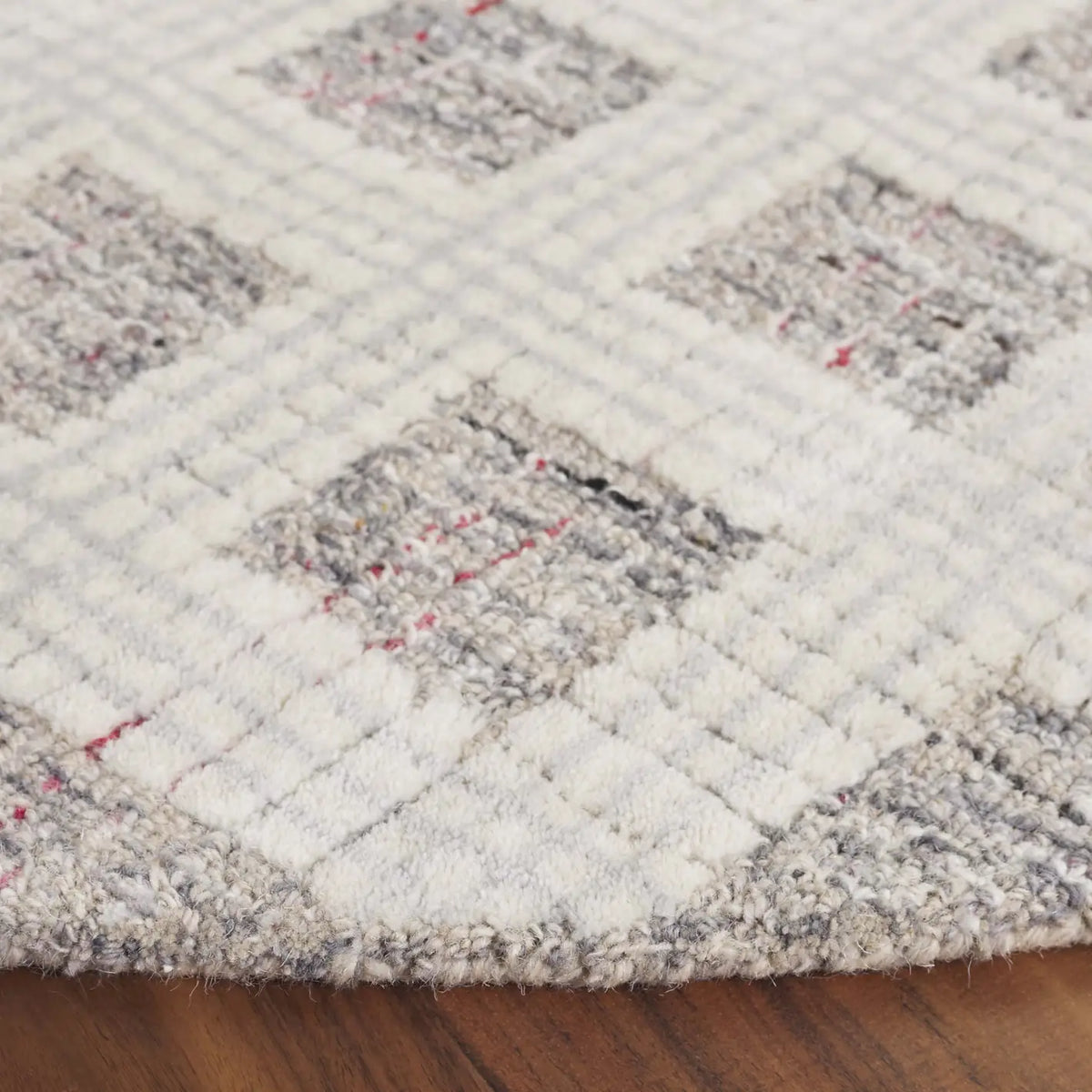 Safavieh Ebony 6'-0" x 6'-0" Rug in Grey / Ivory