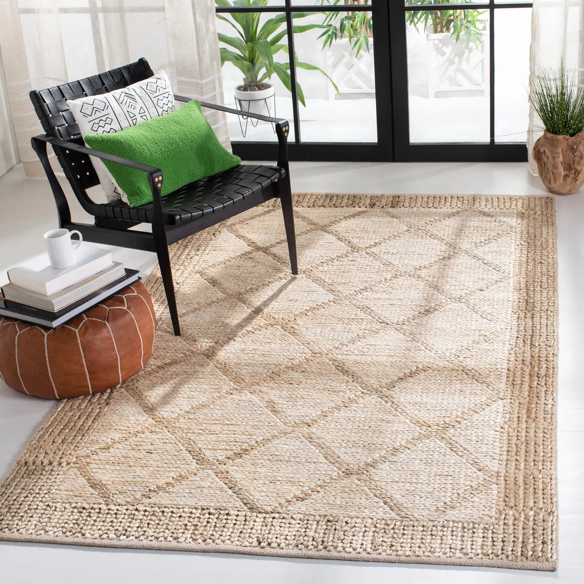 Safavieh Kilim 4'-0" x 6'-0" Rug in Natural / Beige