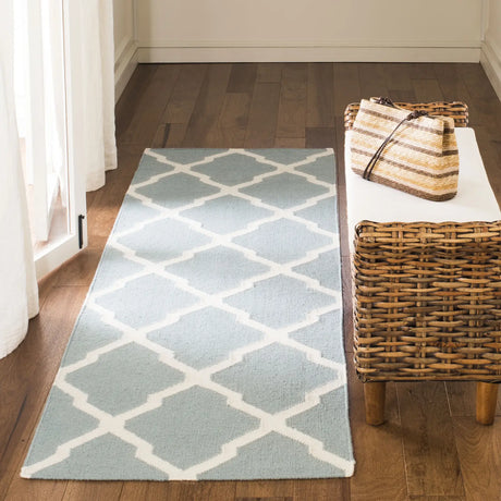 Safavieh Dhurries 2'-6" x 12'-0" Rug in Light Blue / Ivory
