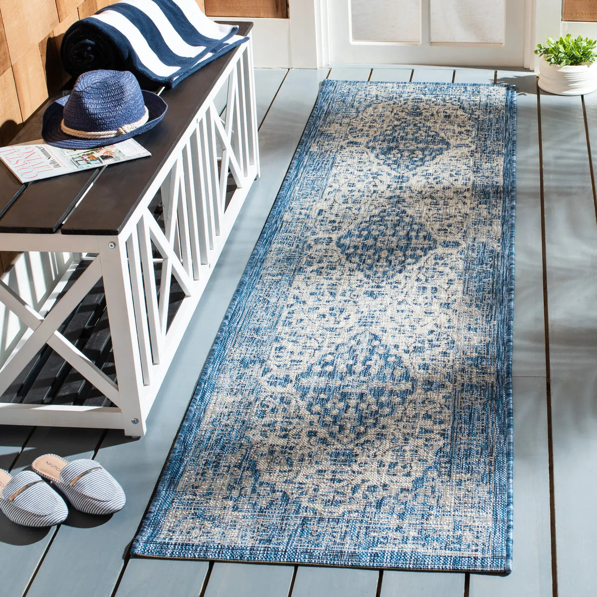 Safavieh Courtyard 2'-3" x 8'-0" Rug in Blue / Grey
