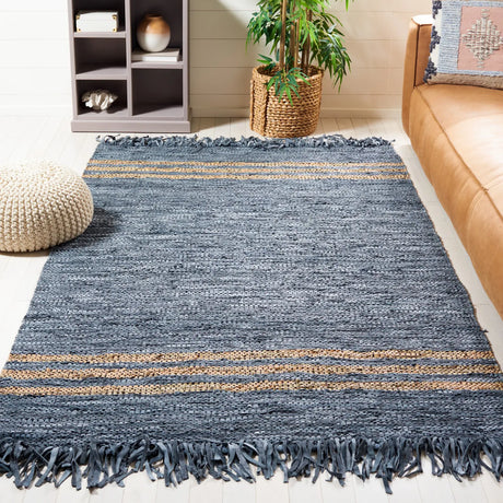 Safavieh Vintage Leather 4'-0" x 6'-0" Rug in Grey / Beige