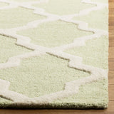 Safavieh Cambridge 5'-0" x 8'-0" Rug in Light Green / Ivory