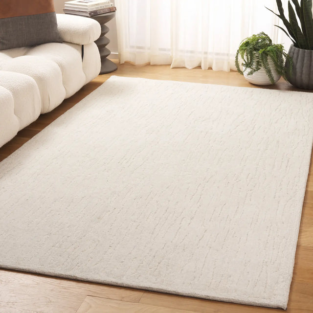Safavieh Ebony 4'-0" x 6'-0" Rug in Green / Ivory
