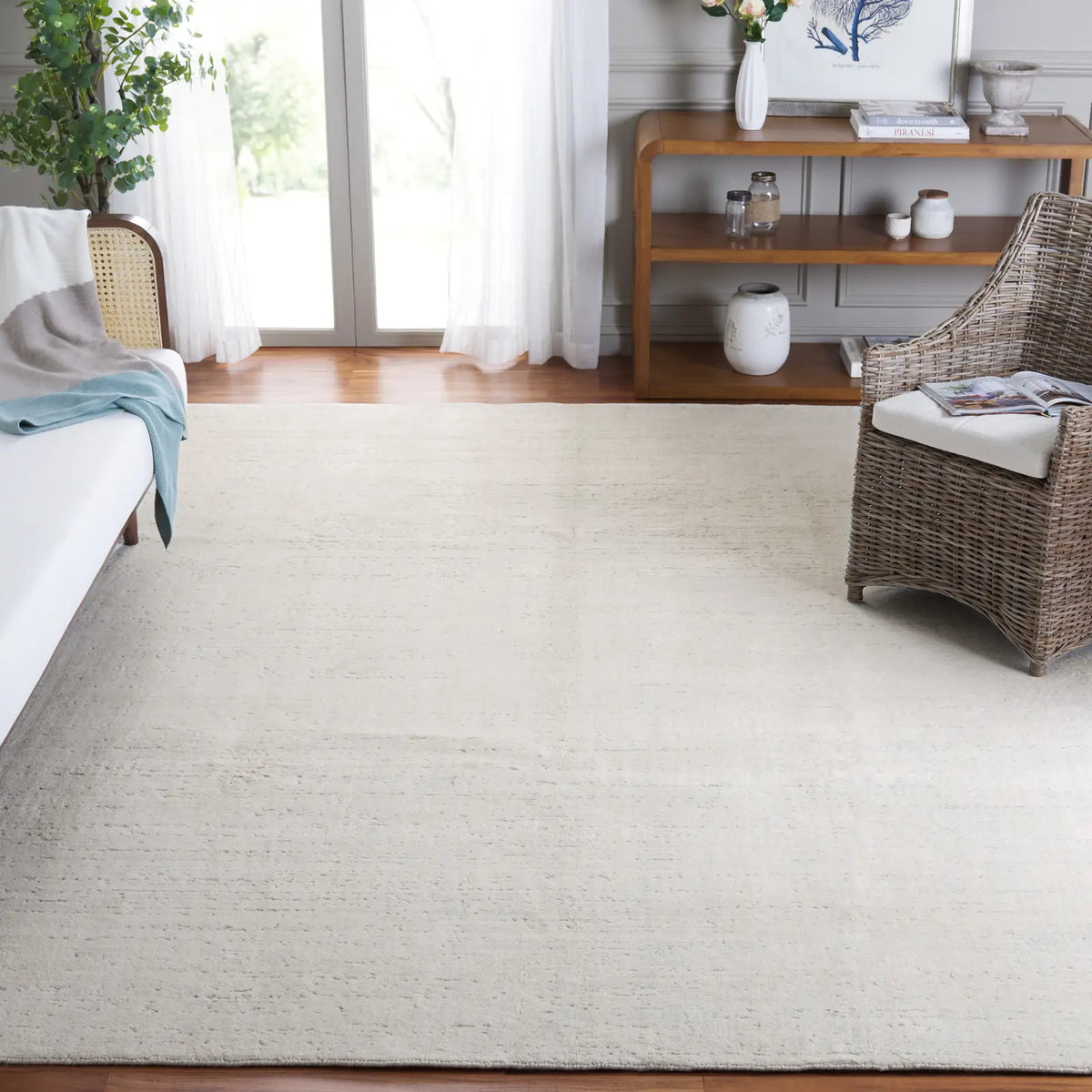 Safavieh Mirage 8'-0" x 10'-0" Rug in Ivory