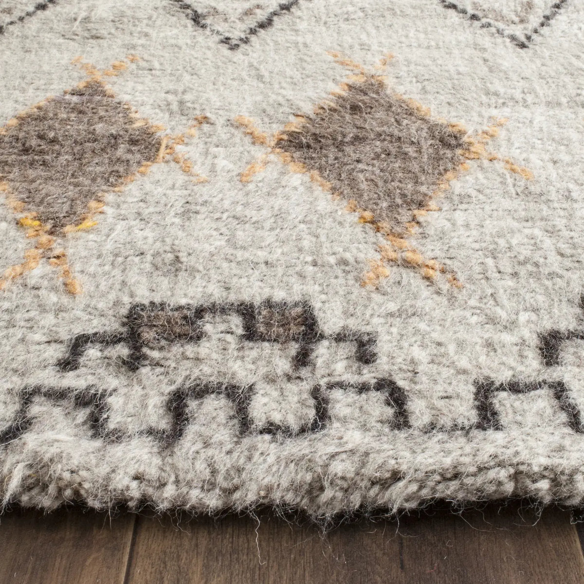 Safavieh Kenya 8'-0" x 10'-0" Rug in Natural / Multi