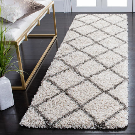 Safavieh Hudson Shag 2'-3" x 8'-0" Rug in Ivory / Grey