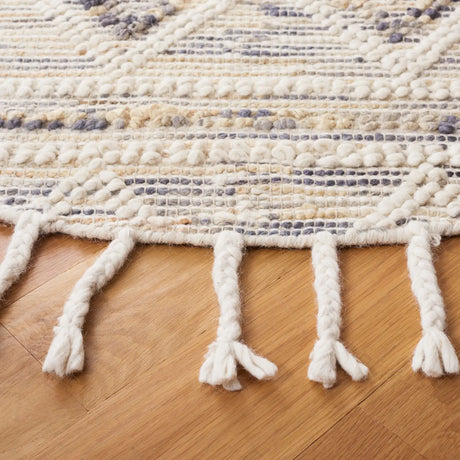 Safavieh Natura 6'-0" x 6'-0" Rug in Ivory / Grey