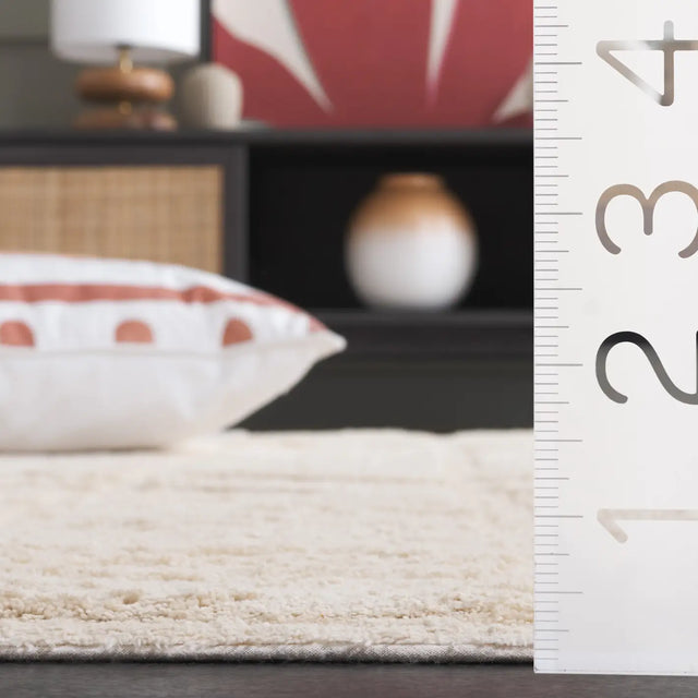 Safavieh Easy Care 4'-0" x 6'-0" Rug in Ivory