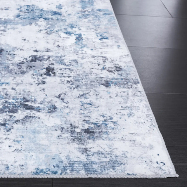 Safavieh Santa Monica 4'-0" x 6'-0" Rug in Ivory / Blue