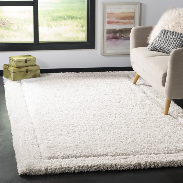 Safavieh Glamour Shag 4'-0" x 6'-0" Rug in Ivory