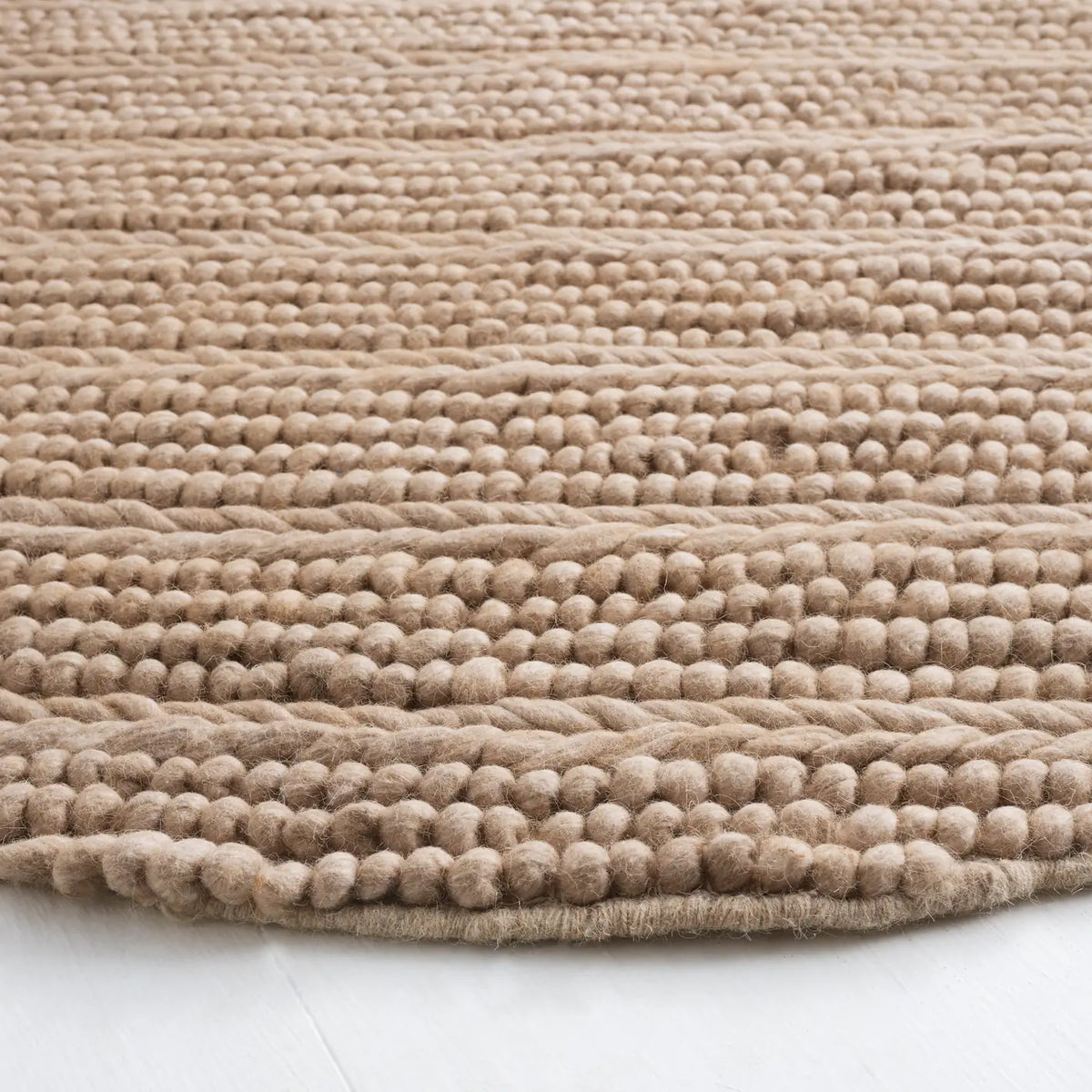 Safavieh Natura 6'-0" x 6'-0" Rug in Beige
