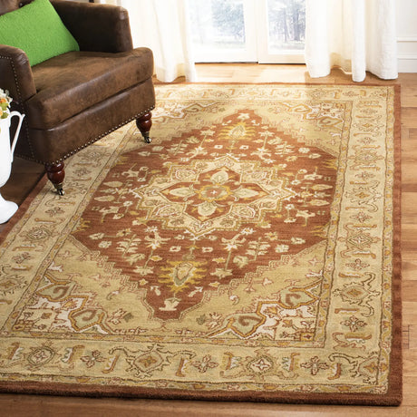 Safavieh Heritage 4'-0" x 6'-0" Rug in Rust / Gold