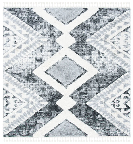 Safavieh Moroccan Tassel Shag 6'-7" x 6'-7" Rug in Grey / Ivory