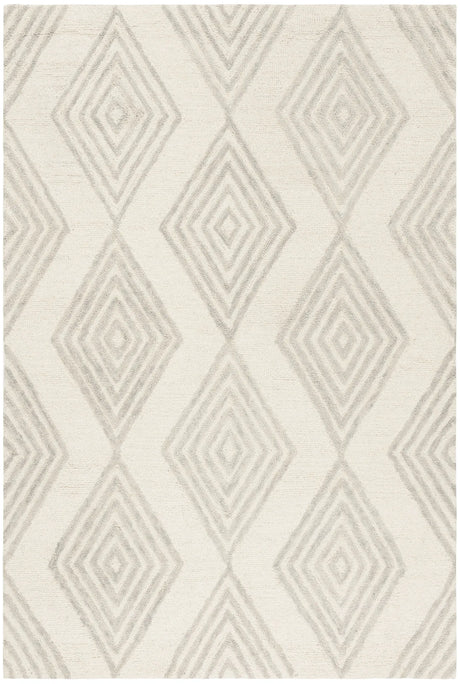 Safavieh Blossom 4'-0" x 6'-0" Rug in Ivory / Silver