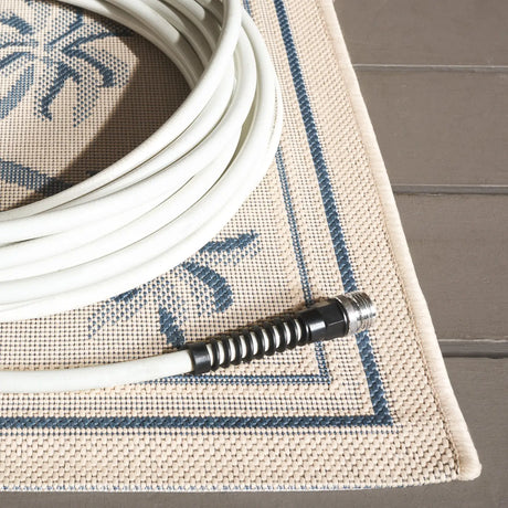 Safavieh Courtyard 4'-0" x 5'-7" Rug in Ivory / Blue