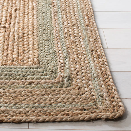 Safavieh Natural Fiber 4'-0" x 6'-0" Rug in Green / Natural